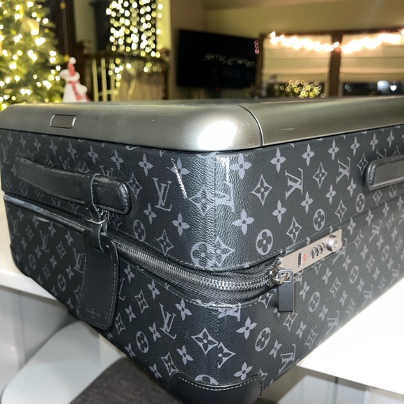 Louis Vuitton Eclipse Monogram Luggage with Lock - Picture 6 of 6
